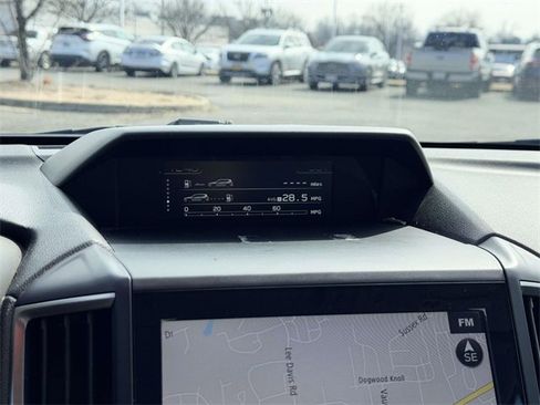 Used 2021 Subaru Forester Limited image 21