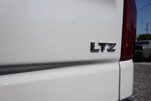 Used 2025 Chevrolet Silverado 1500 LTZ w/ LTZ Convenience Package II AWD/4WD image 26