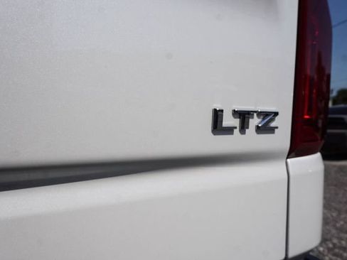 Used 2025 Chevrolet Silverado 1500 LTZ w/ LTZ Convenience Package II AWD/4WD image 26