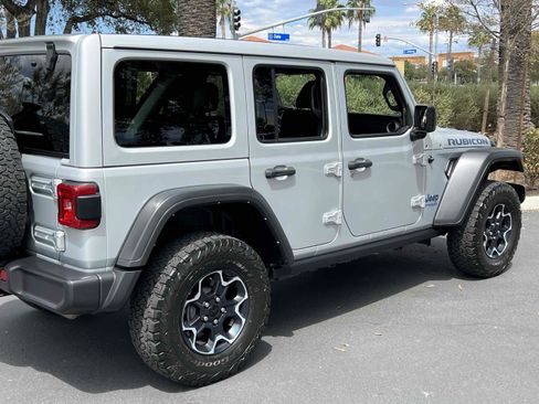 Used 2022 Jeep Wrangler Unlimited Rubicon 4xe AWD/4WD image 60