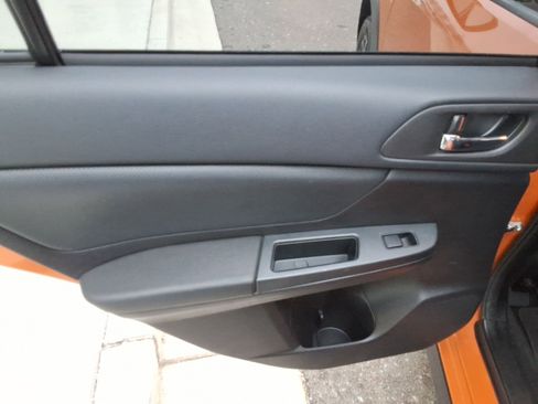 Used 2014 Subaru Crosstrek 2.0i Limited image 22