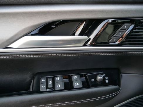 New 2026 Jeep Grand Wagoneer L Limited w/ Convenience Group I AWD/4WD image 18