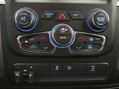 Used 2021 RAM 1500 Warlock AWD/4WD image 16