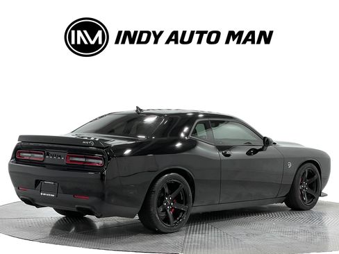 Used 2020 Dodge Challenger SRT Hellcat RWD image 4