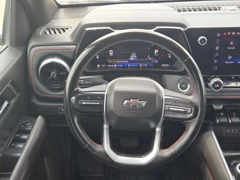 Used 2025 Chevrolet Colorado Z71 image 17