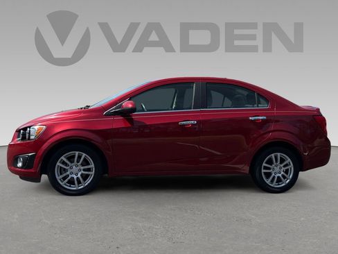 Used 2015 Chevrolet Sonic LT w/ Wheels and Fog Lamp Package image 6