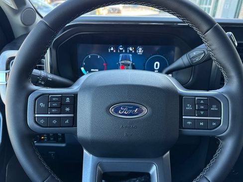 New 2026 Ford F350 Lariat w/ Lariat Premium Package AWD/4WD image 25