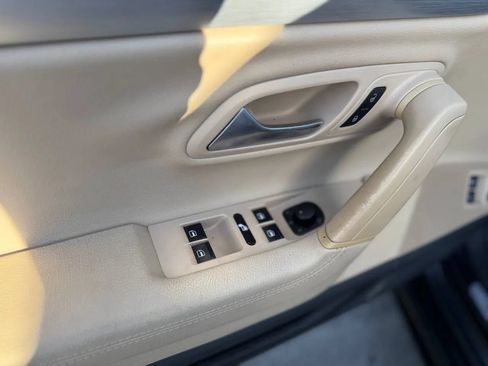 Used 2014 Volkswagen CC R-Line FWD image 36