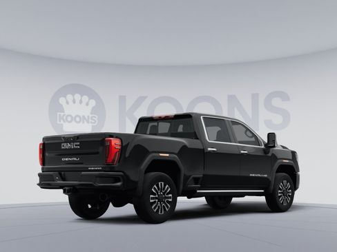 Used 2024 GMC Sierra 2500 Denali Ultimate AWD/4WD image 4