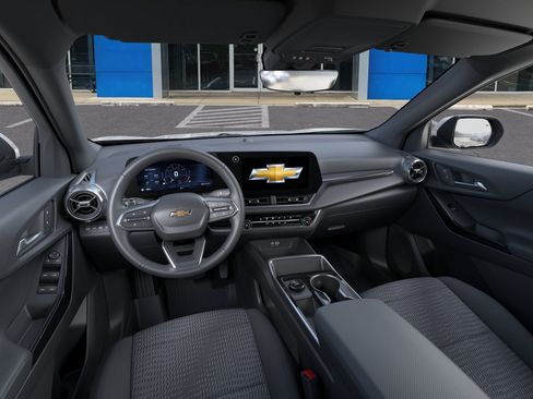 New 2027 Chevrolet Equinox LT w/ Safety and Technology Package FWD image 39