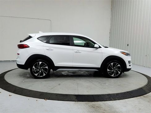 Used 2019 Hyundai Tucson Sport image 8