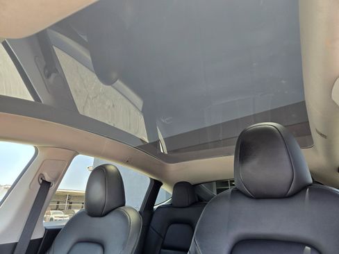 Used 2023 Tesla Model Y Long Range AWD/4WD image 19