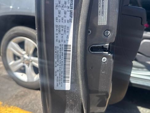 Used 2013 Jeep Compass Latitude FWD image 10