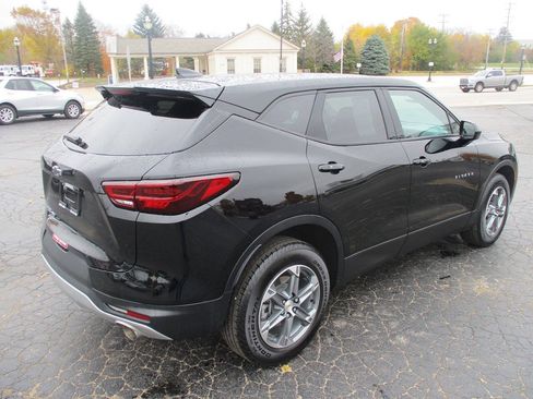Used 2023 Chevrolet Blazer LT AWD/4WD image 5