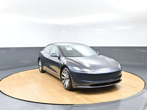Used 2026 Tesla Model 3 RWD image 2