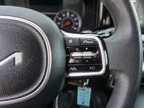 Used 2022 Kia Sorento LX image 21