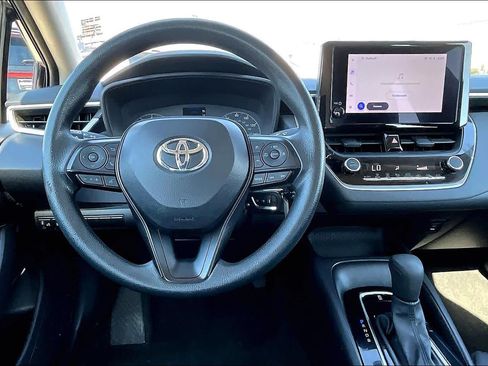 Used 2024 Toyota Corolla LE FWD image 6