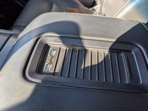 Used 2017 Chevrolet Tahoe Premier AWD/4WD image 39
