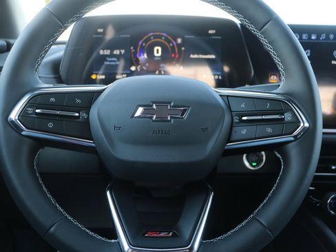 New 2026 Chevrolet Traverse Z71 w/ Driver Confidence Package image 17