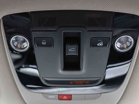 Certified 2026 Kia Sorento S w/ S Panoramic Sunroof Package FWD image 16