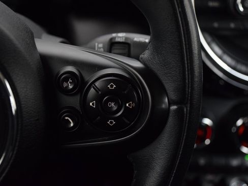 Used 2015 MINI Cooper 4-Door Hardtop image 24