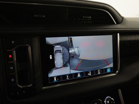 Used 2021 GMC Yukon Denali w/ Denali Ultimate Package image 24