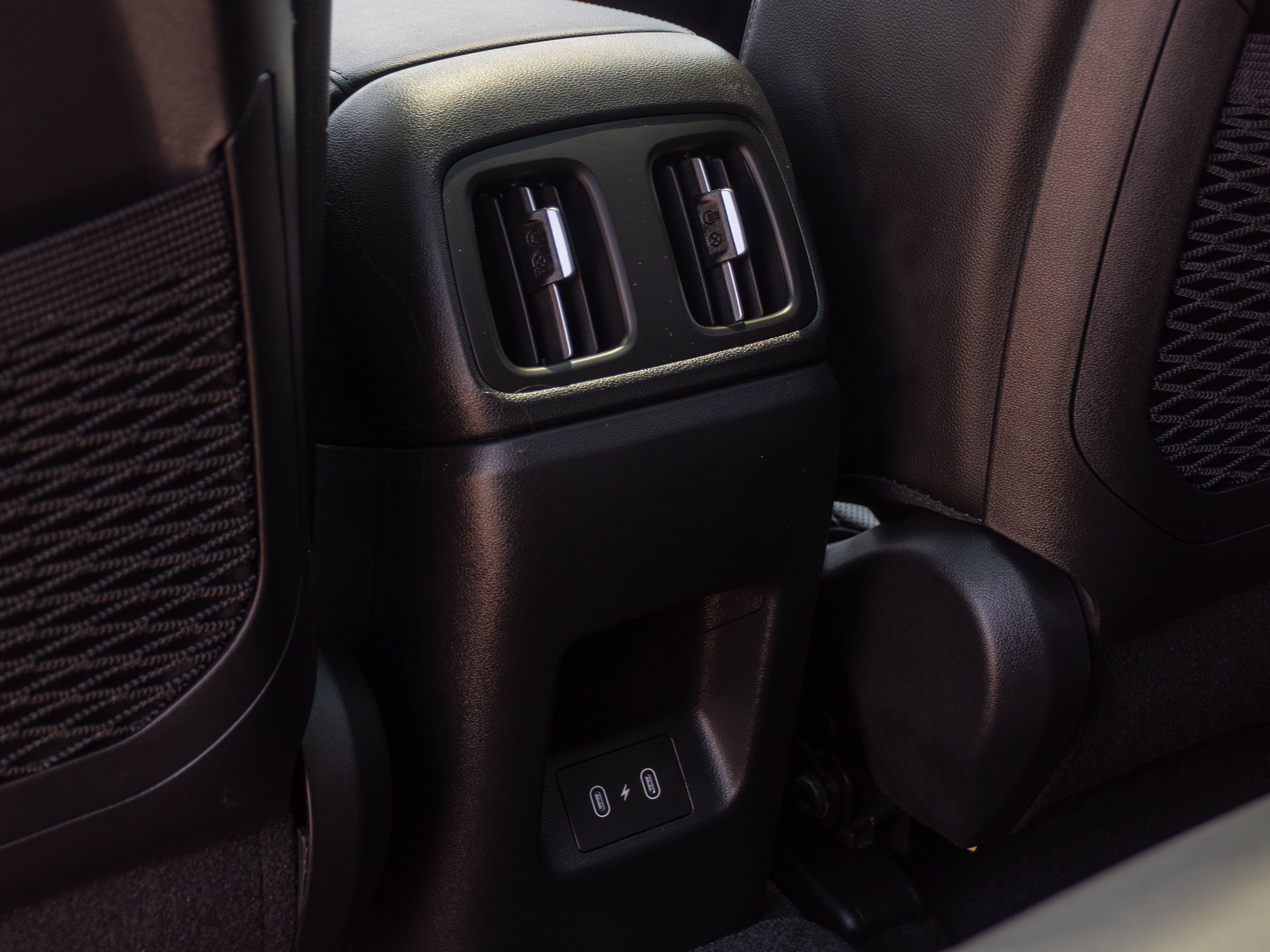 Used 2025 Hyundai Tucson Limited AWD/4WD image 20