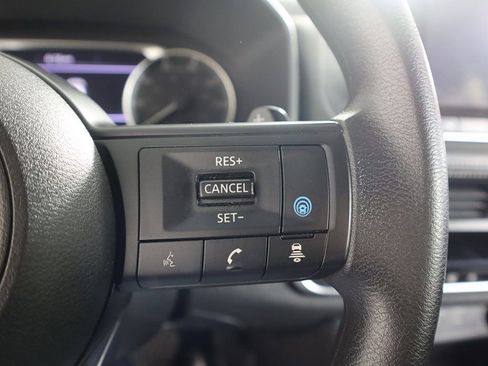 Used 2024 Nissan Rogue SV image 41