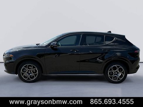 Used 2025 Alfa Romeo Tonale AWD/4WD image 6