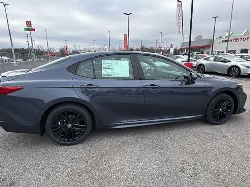 New 2026 Toyota Camry SE image 7