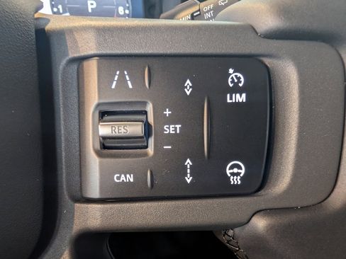 New 2025 Land Rover Defender 110 S image 18