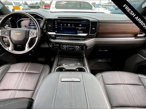 Used 2024 Chevrolet Silverado 3500 High Country w/ High Country Premium Package AWD/4WD image 7