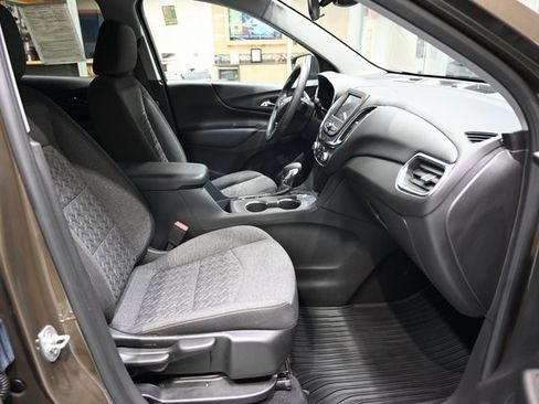 Used 2023 Chevrolet Equinox LT image 10