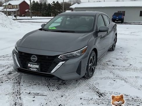 Used 2024 Nissan Sentra SV image 3
