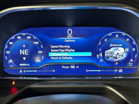 Used 2023 Chevrolet Tahoe Z71 w/ Luxury Package image 28