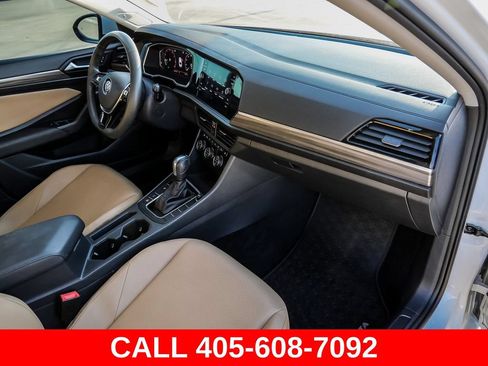 Used 2020 Volkswagen Jetta SEL FWD image 18