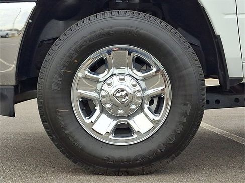 Used 2024 RAM 2500 Tradesman w/ Chrome Appearance Group image 8