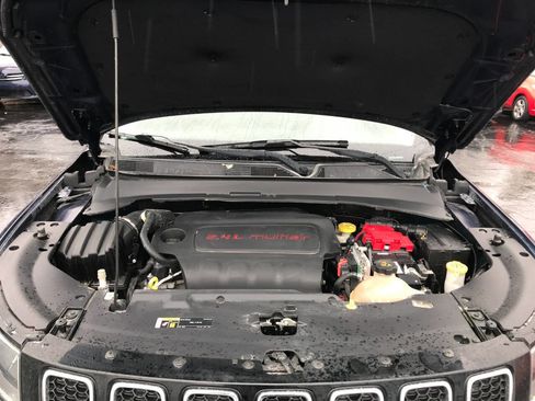 Used 2020 Jeep Compass Latitude w/ Popular Equipment Group image 8