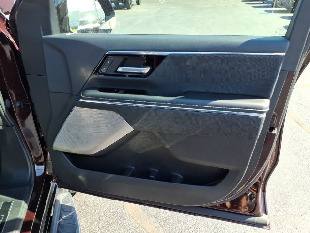 Used 2025 GMC Sierra EV Denali AWD/4WD image 27