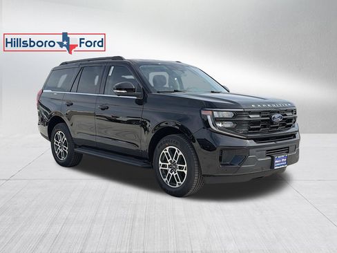 New 2026 Ford Expedition Active image 4