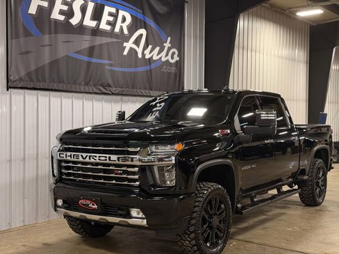 Used 2020 Chevrolet Silverado 2500 LTZ w/ LTZ Plus Package image 18