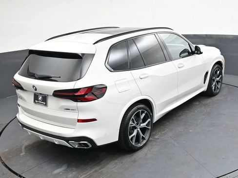 Used 2026 BMW X5 xDrive40i w/ M Sport Package AWD/4WD image 22