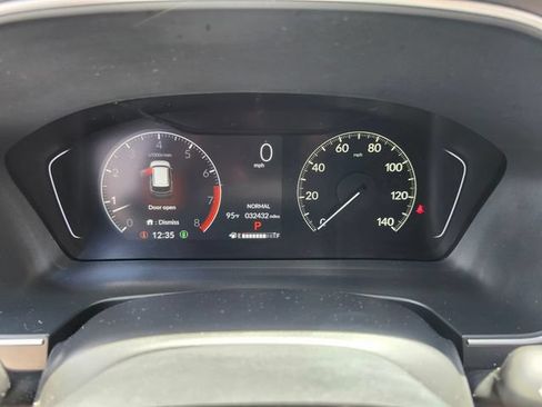 Used 2024 Honda Pilot Touring image 33