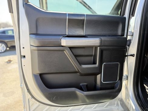 Used 2018 Ford F150 Platinum w/ Equipment Group 701A Luxury image 23