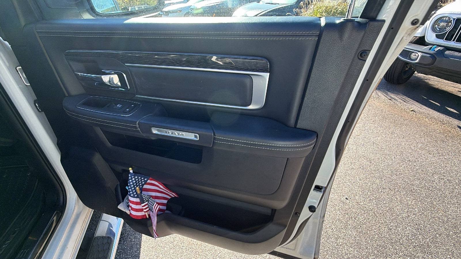 Used 2018 RAM 1500 Limited AWD/4WD image 18