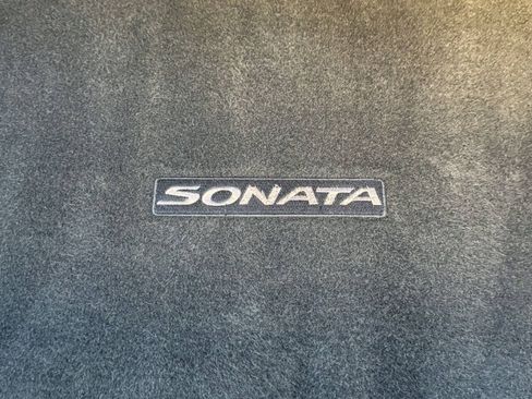 Used 2011 Hyundai Sonata GLS FWD image 12