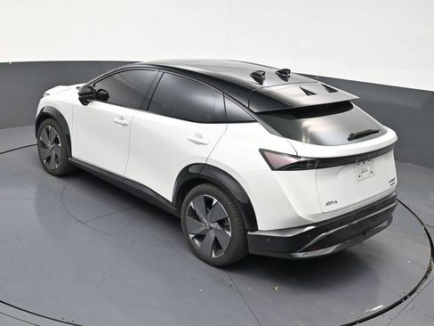 Used 2023 Nissan Ariya image 15