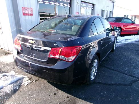 Used 2016 Chevrolet Cruze LT image 4