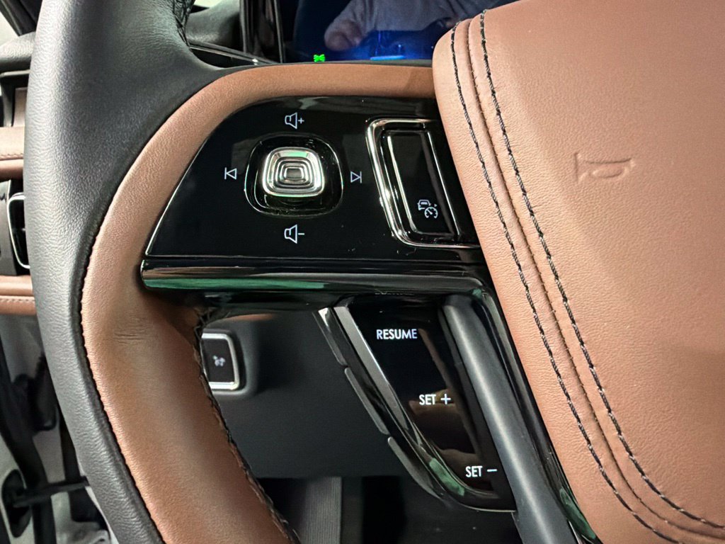 New 2027 Lincoln Aviator Reserve AWD/4WD image 16