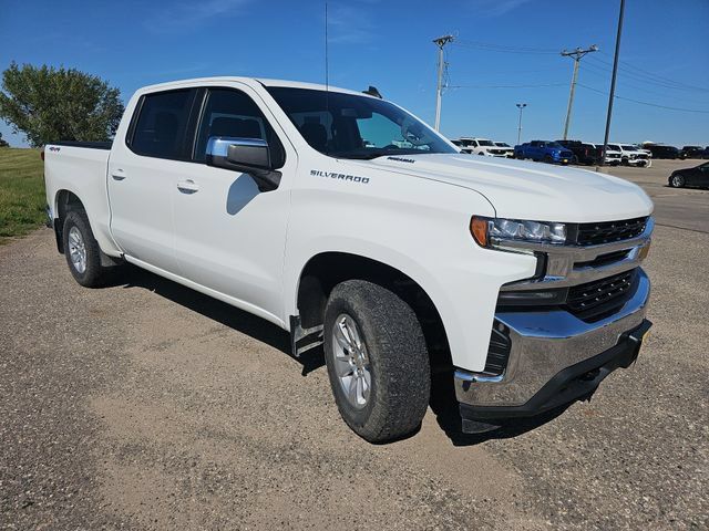 Used 2022 Chevrolet Silverado 1500 LT AWD/4WD image 7